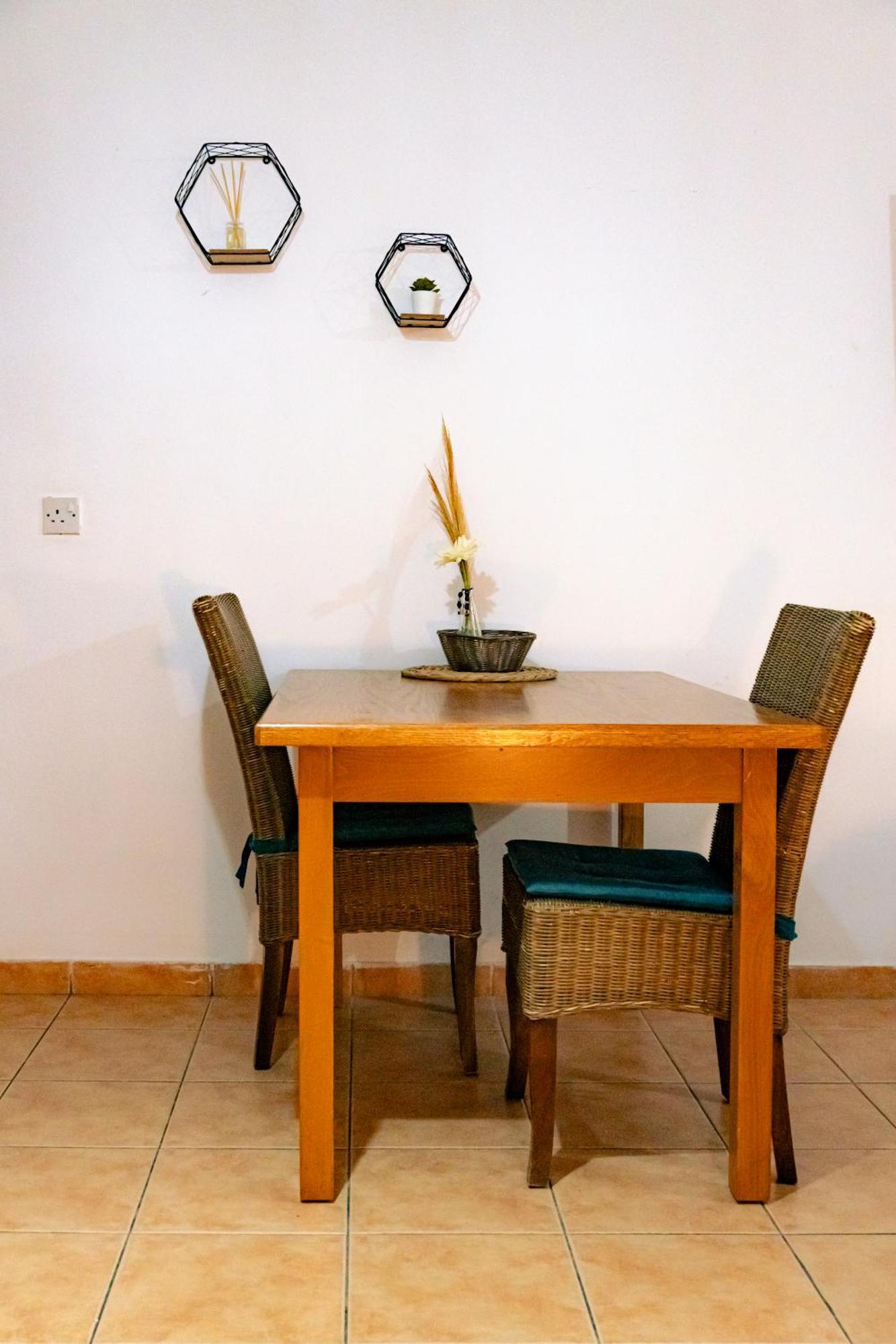 Nissus Urban Hostel Ajía Nápa Szoba fotó