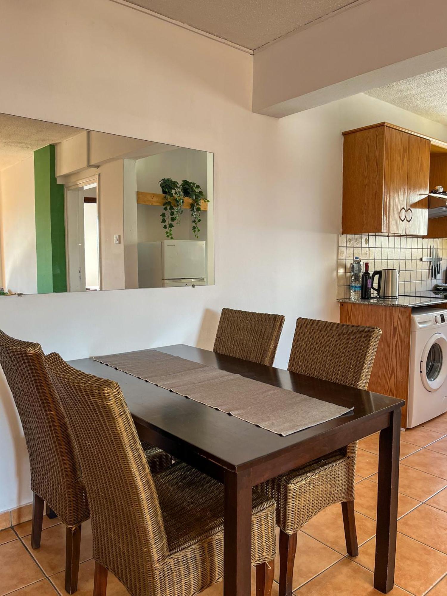 Nissus Urban Hostel Ajía Nápa Szoba fotó